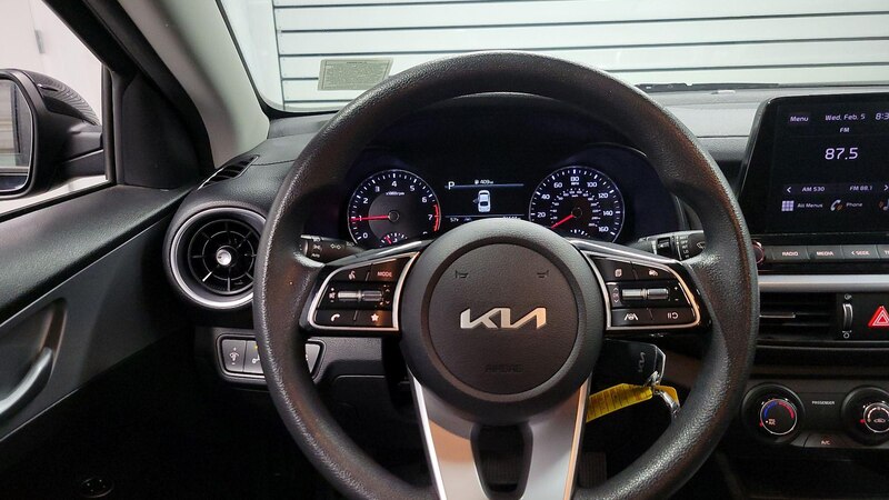 2023 Kia Forte LXS 10