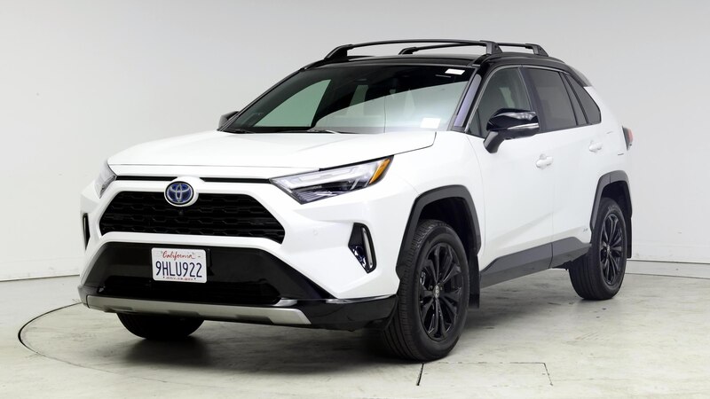 2023 Toyota RAV4 XSE 4