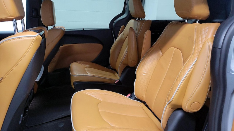 2022 Chrysler Pacifica Pinnacle 19