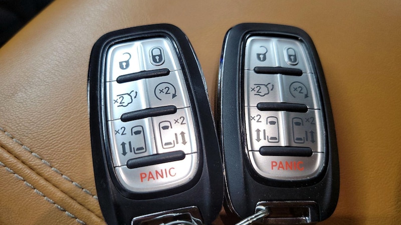 2022 Chrysler Pacifica Pinnacle 22