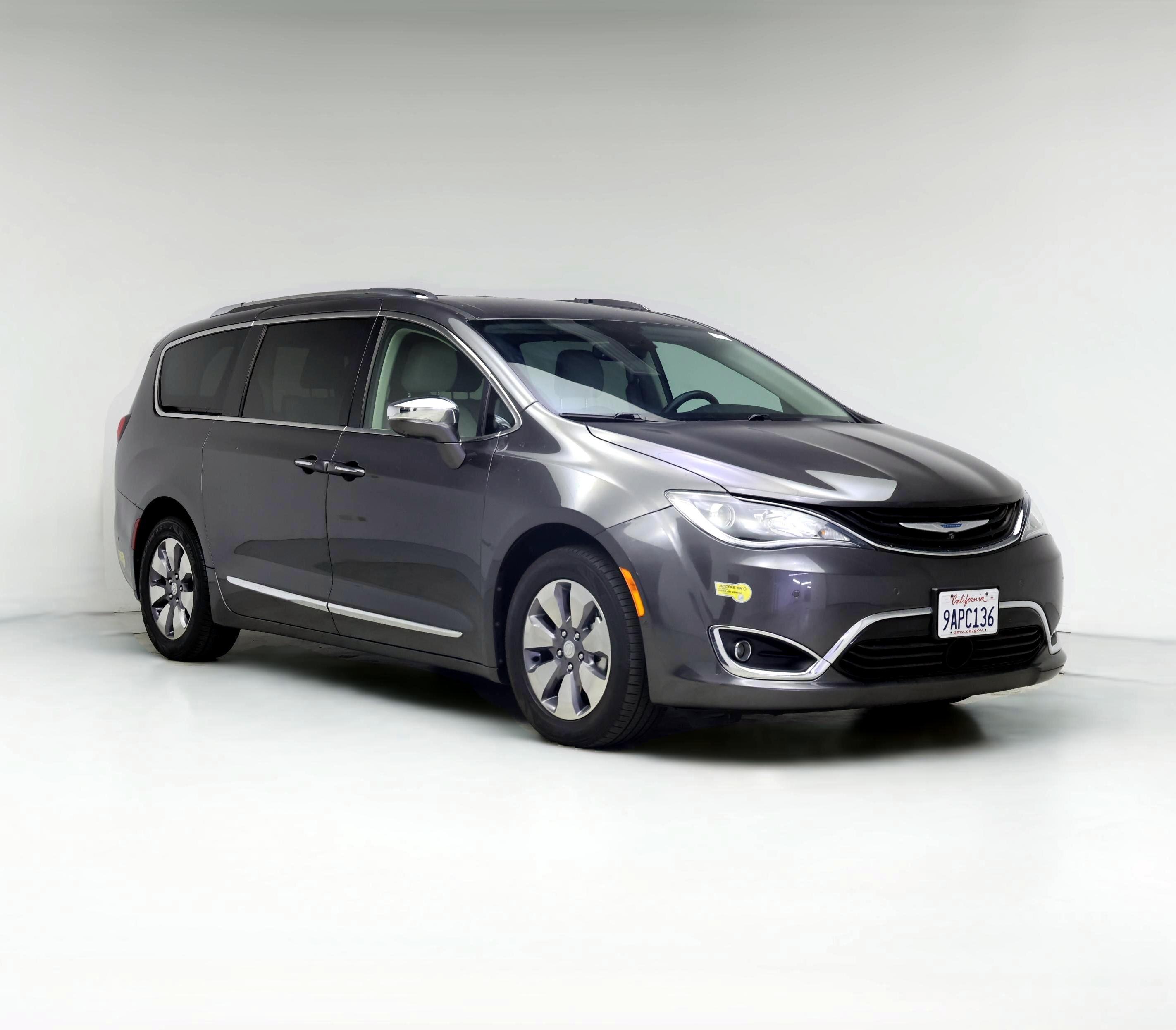 Thumbnail: 2019 Chrysler Pacifica - 1