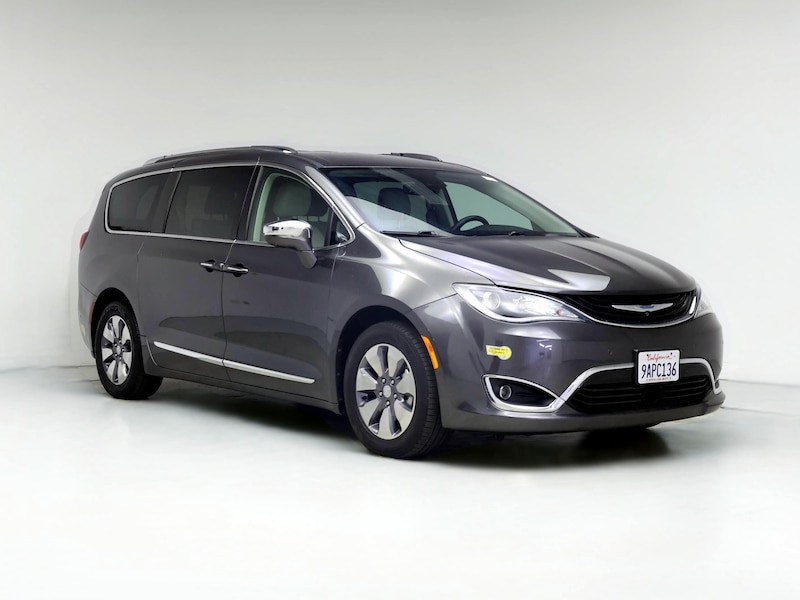 2019 Chrysler Pacifica Hybrid Limited -
                  Victorville, CA