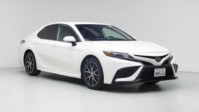 2021 Toyota Camry SE Hero Image