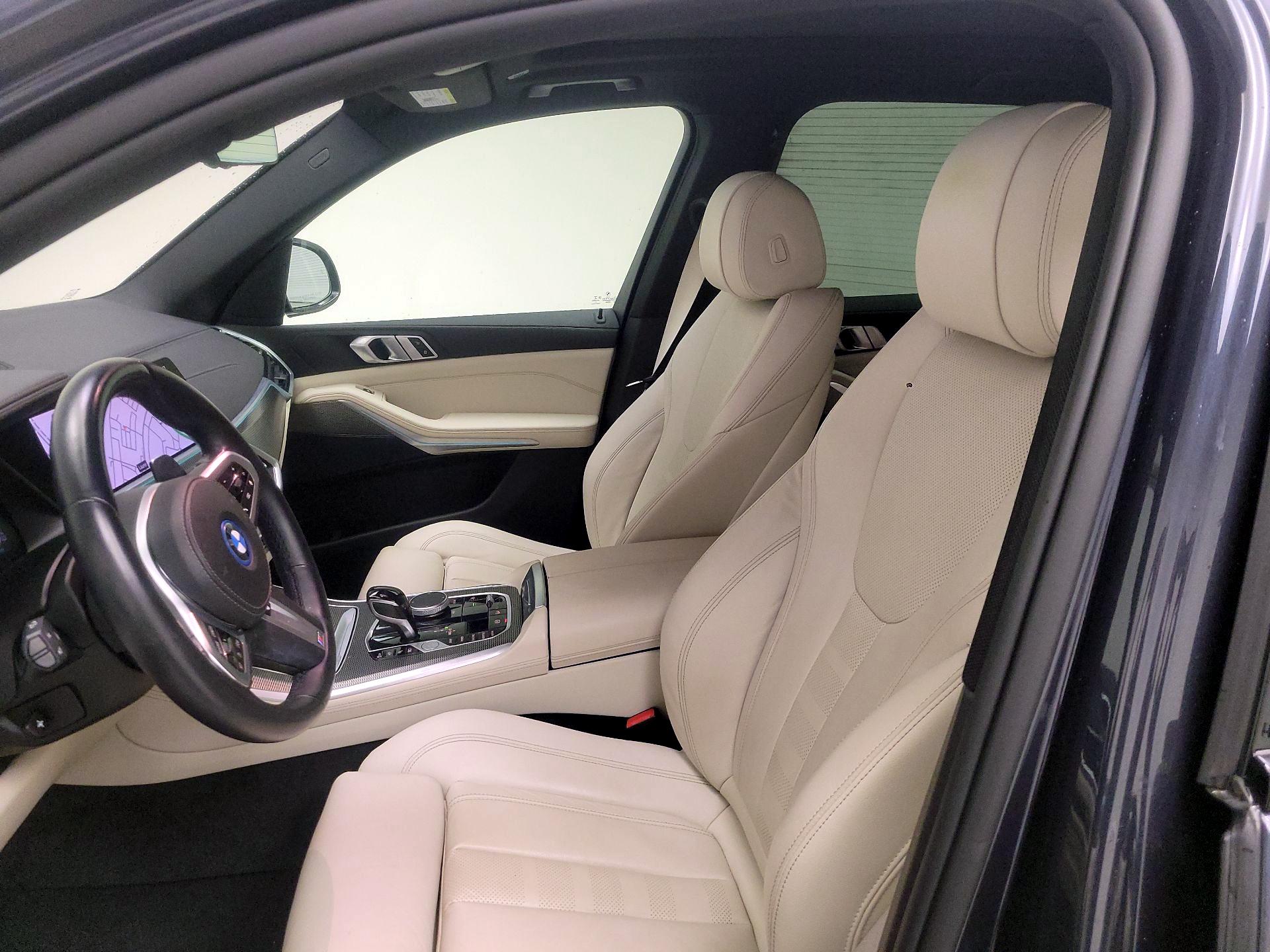 Thumbnail: 2022 BMW X5 - 11