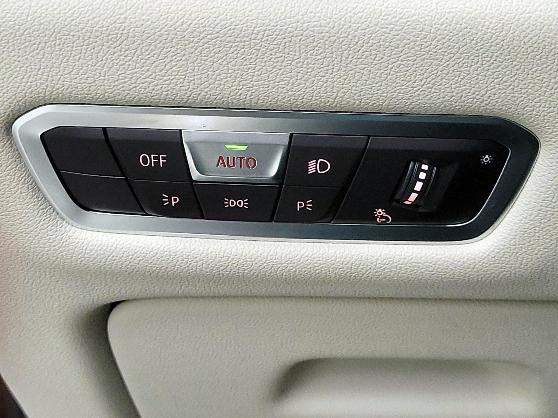 Thumbnail: 2022 BMW X5 - 13