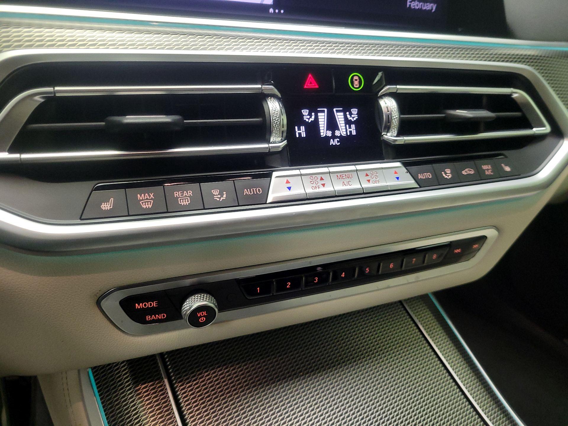 Thumbnail: 2022 BMW X5 - 17