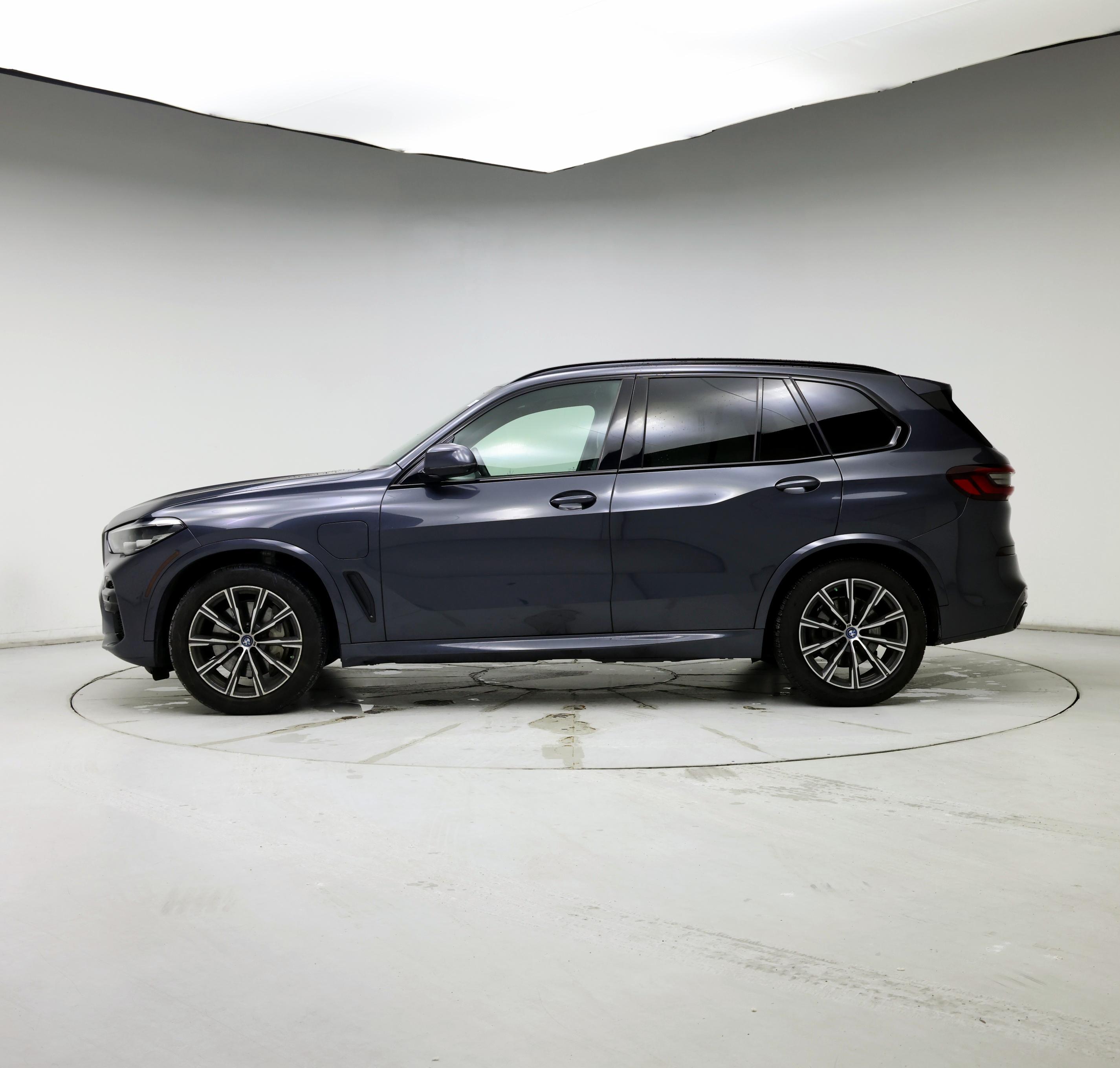 Thumbnail: 2022 BMW X5 - 3