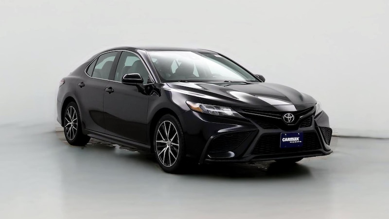 2021 Toyota Camry SE Hero Image