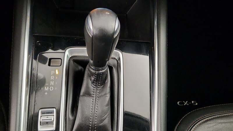 2022 Mazda CX-5 S Premium 17