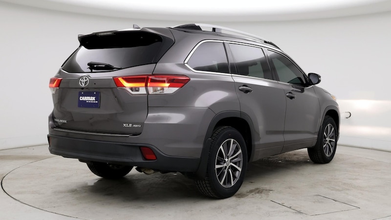 2018 Toyota Highlander XLE 8