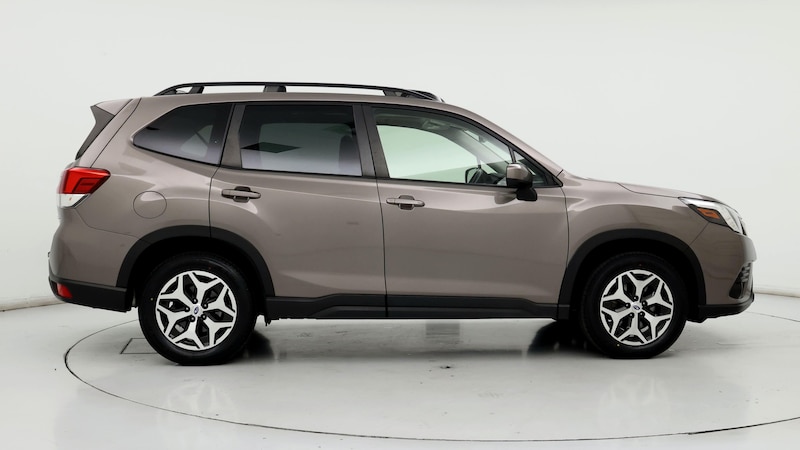 2022 Subaru Forester Premium 7