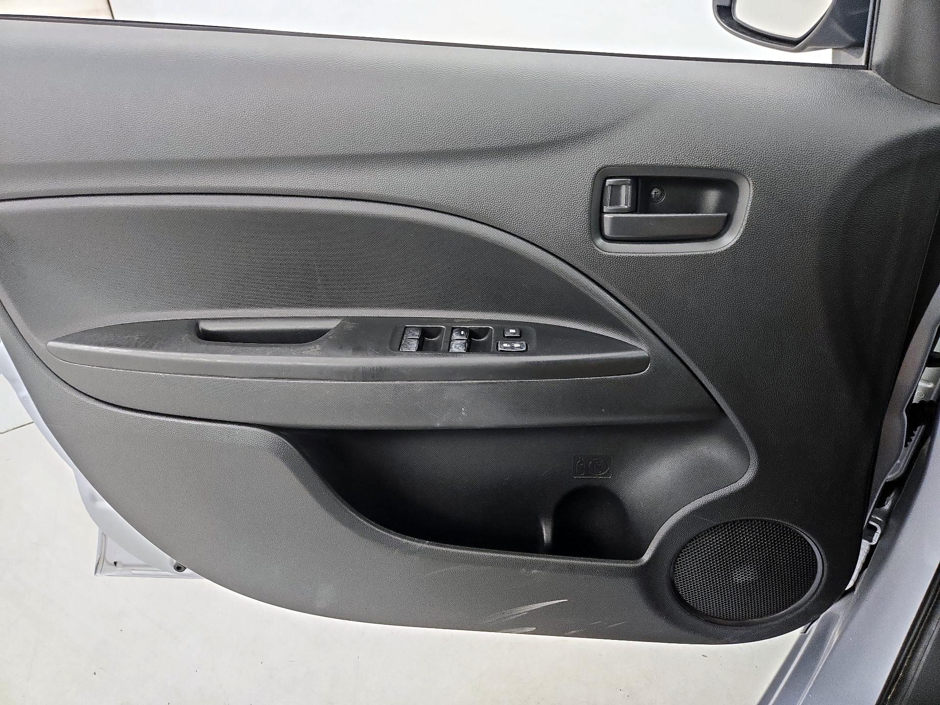 Thumbnail: 2020 Mitsubishi Mirage G4 - 12