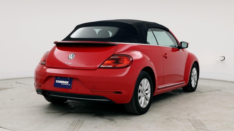 2019 Volkswagen Beetle SE 8