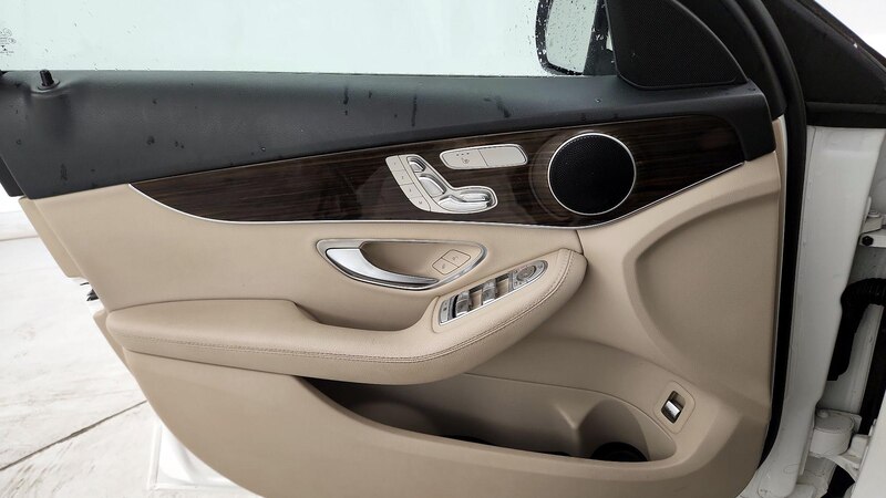 2016 Mercedes-Benz C-Class C 300 12