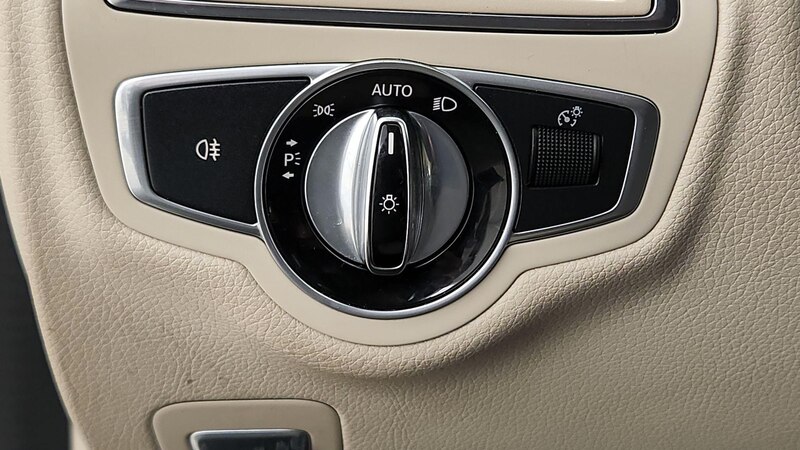 2016 Mercedes-Benz C-Class C 300 13