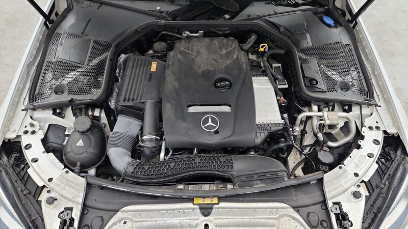 2016 Mercedes-Benz C-Class C 300 22