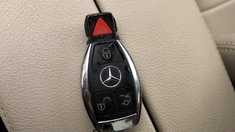 2016 Mercedes-Benz C-Class C 300 23