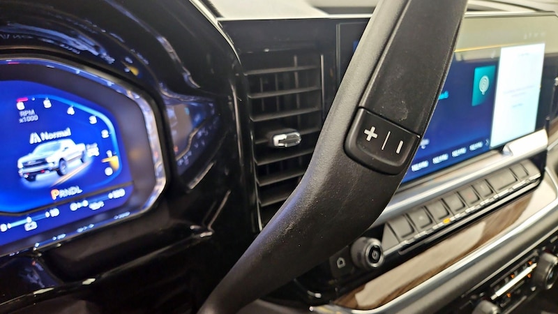 2023 Chevrolet Silverado 1500  17