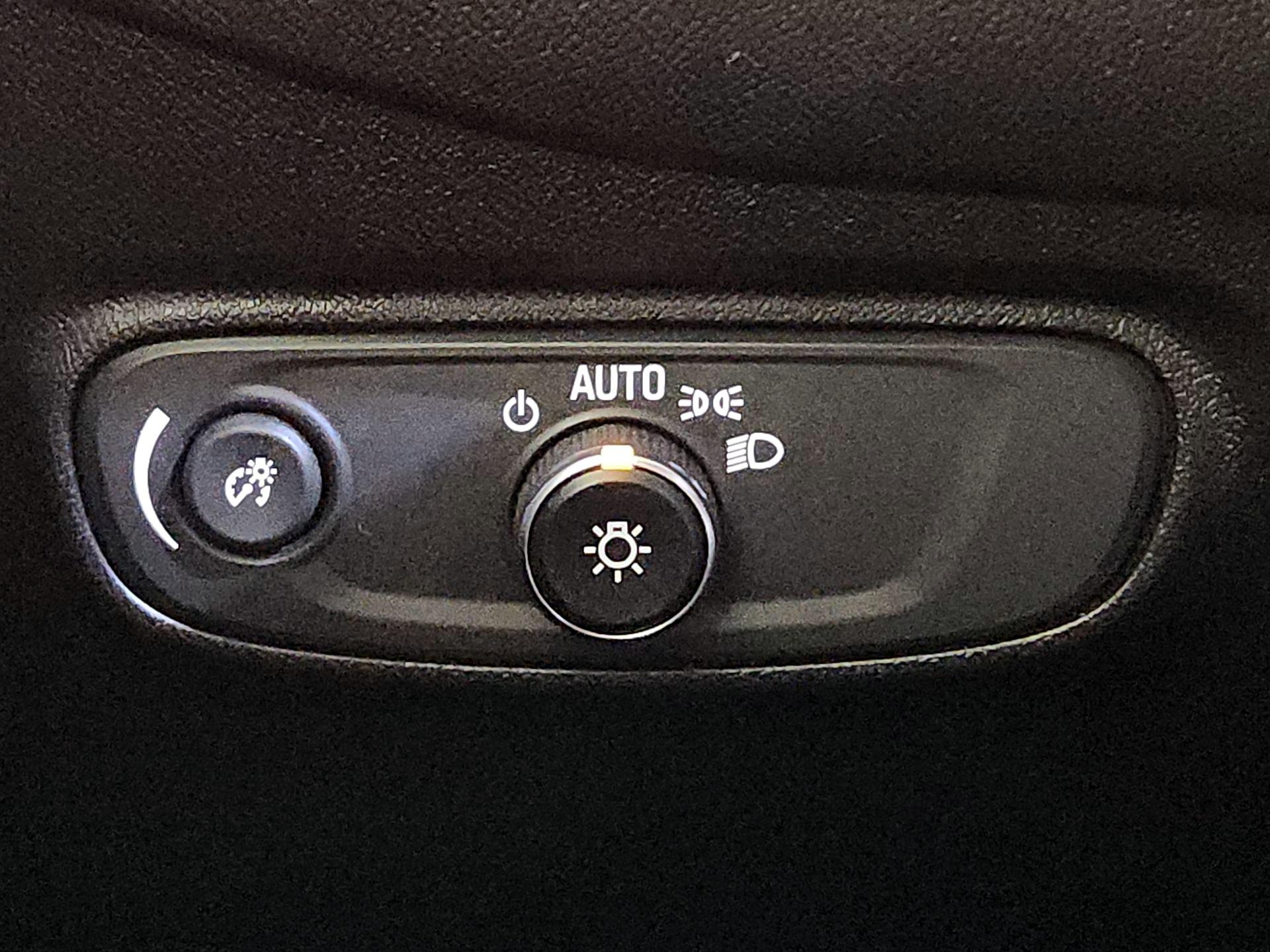 Thumbnail: 2019 Chevrolet Equinox - 13