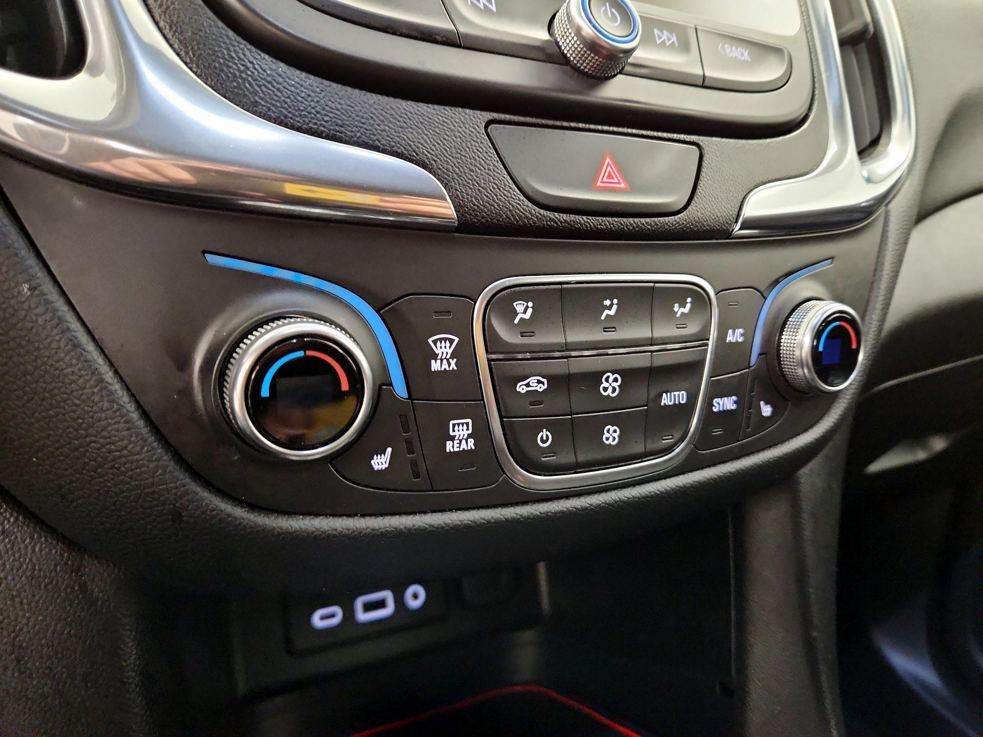 Thumbnail: 2019 Chevrolet Equinox - 17