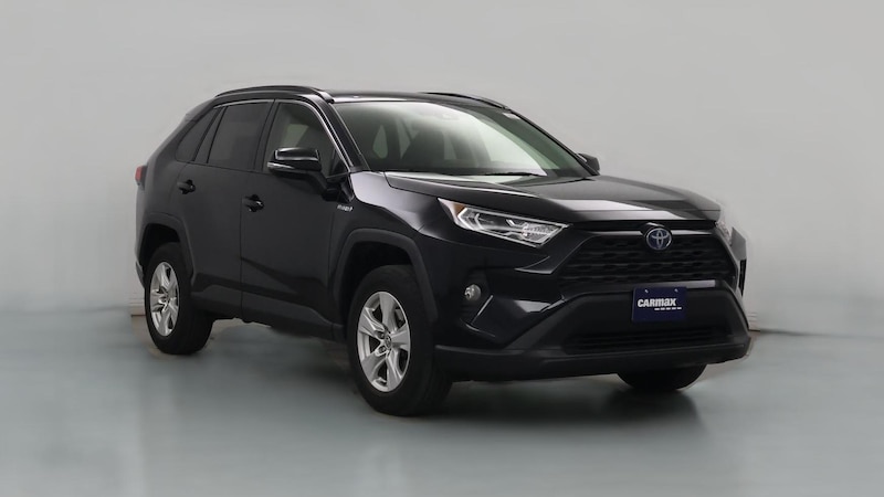 2020 Toyota RAV4 XLE Hero Image