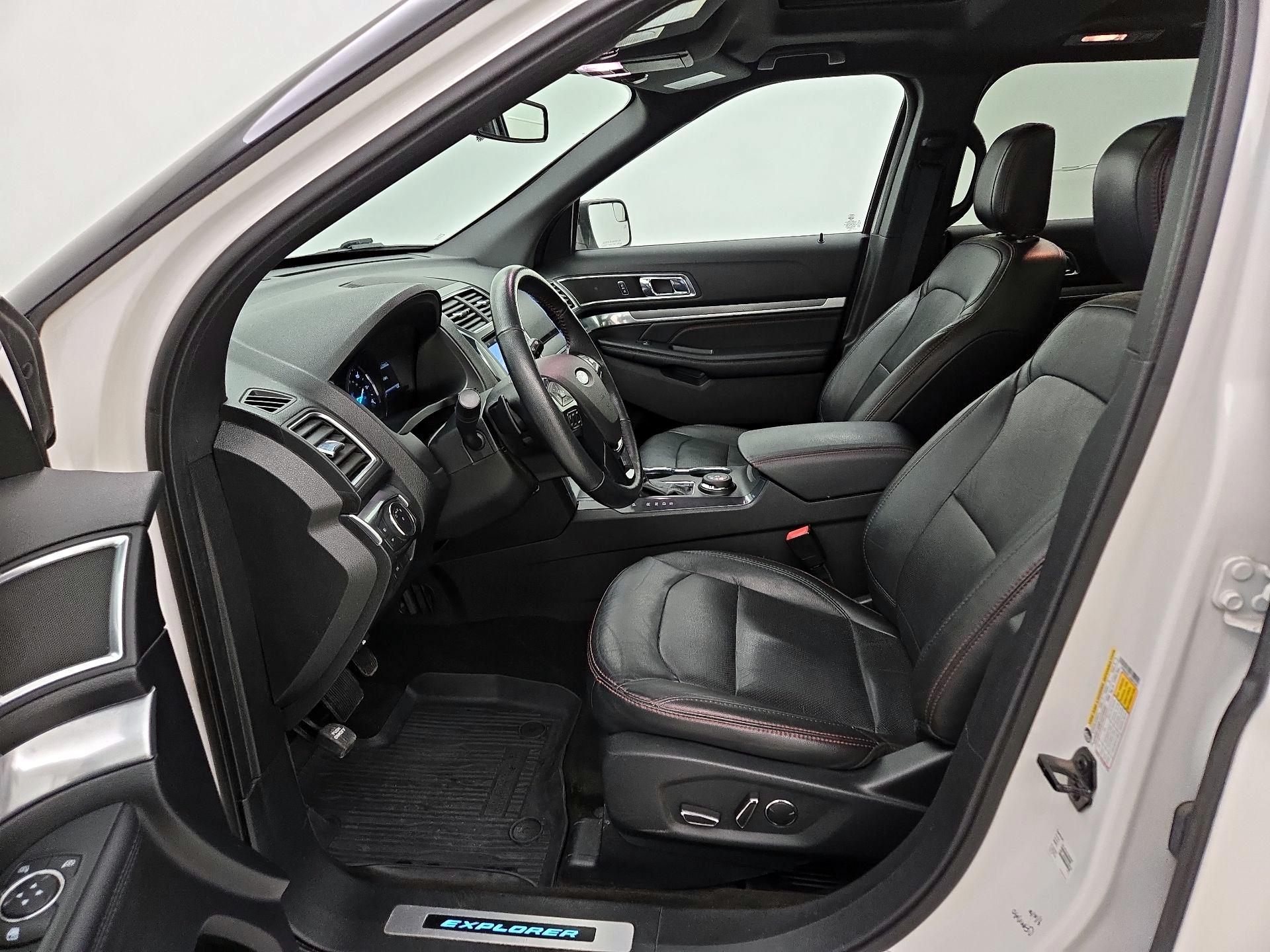 Thumbnail: 2018 Ford Explorer - 11