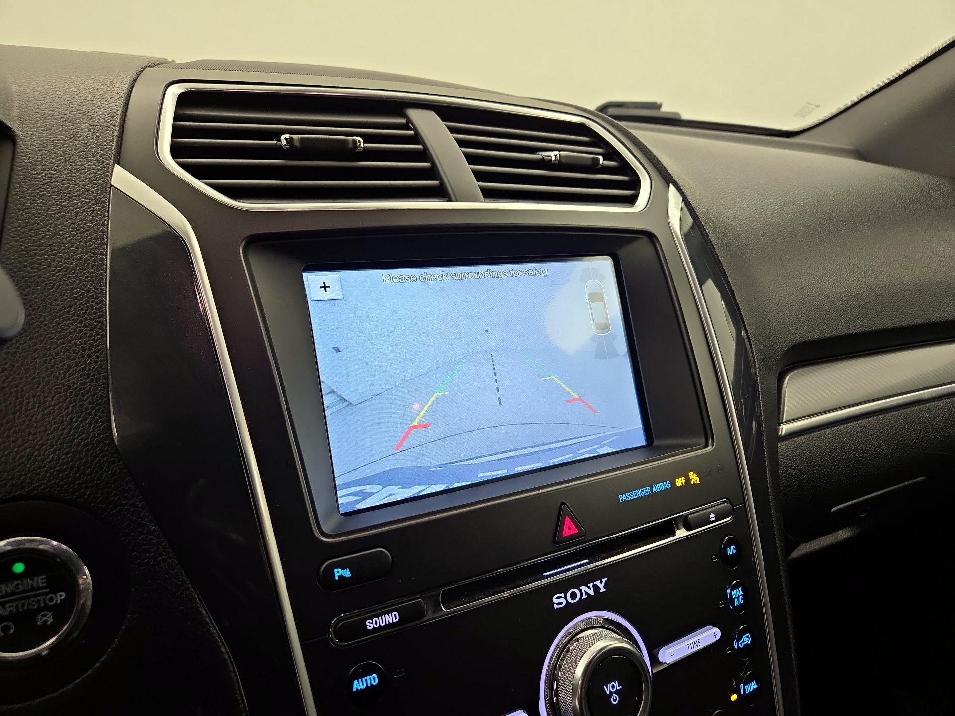 Thumbnail: 2018 Ford Explorer - 15