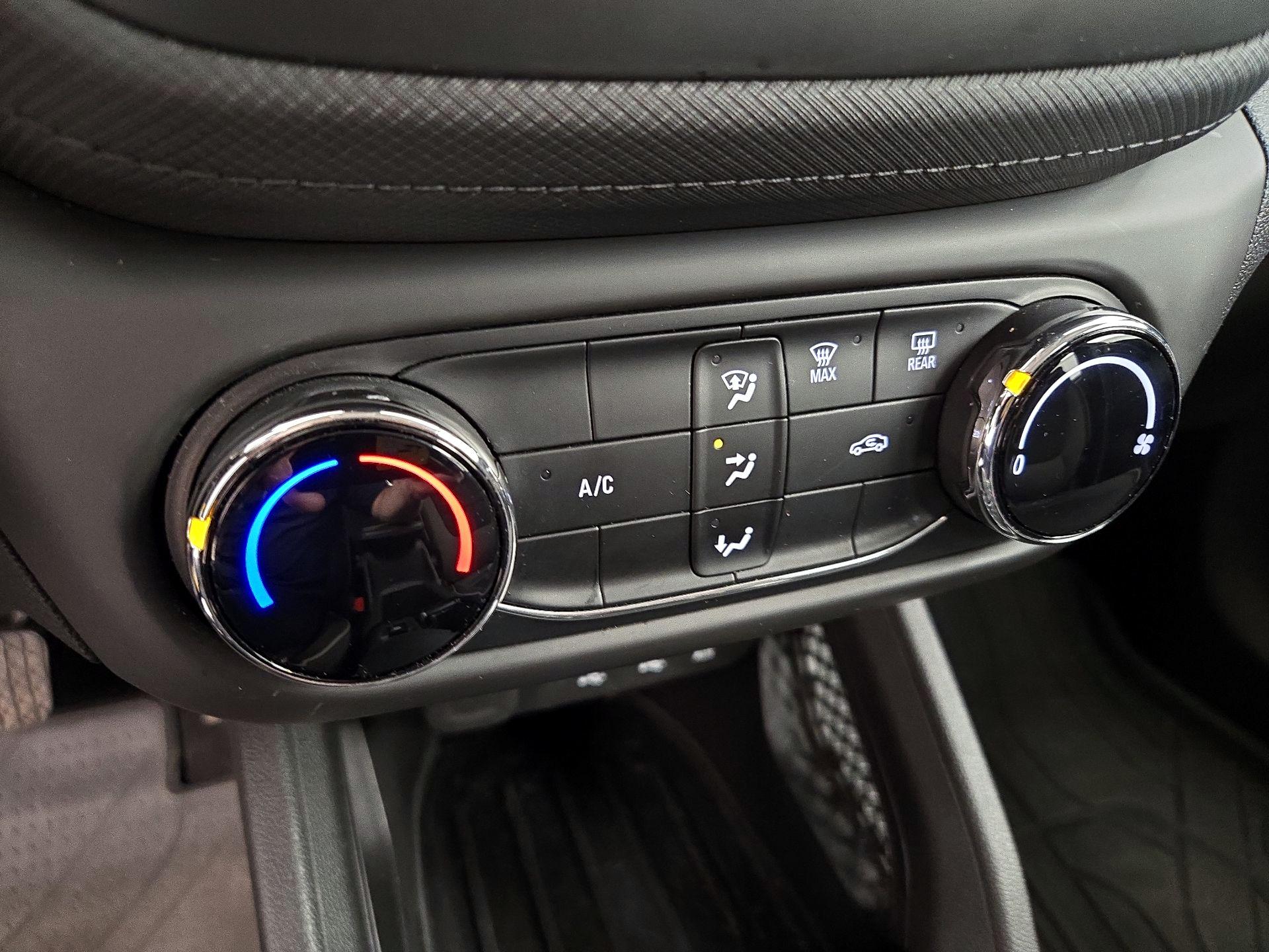 Thumbnail: 2021 Chevrolet TrailBlazer - 16