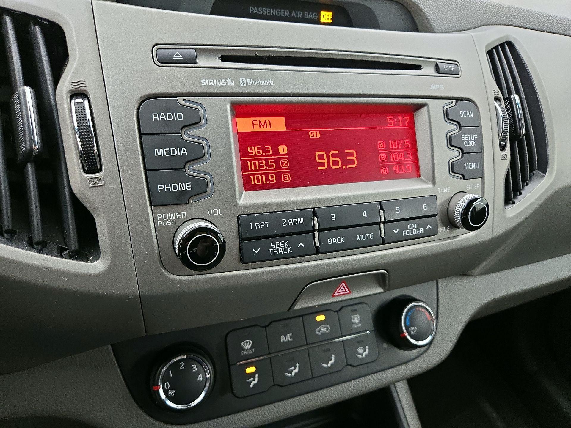 Thumbnail: 2015 Kia Sportage - 14