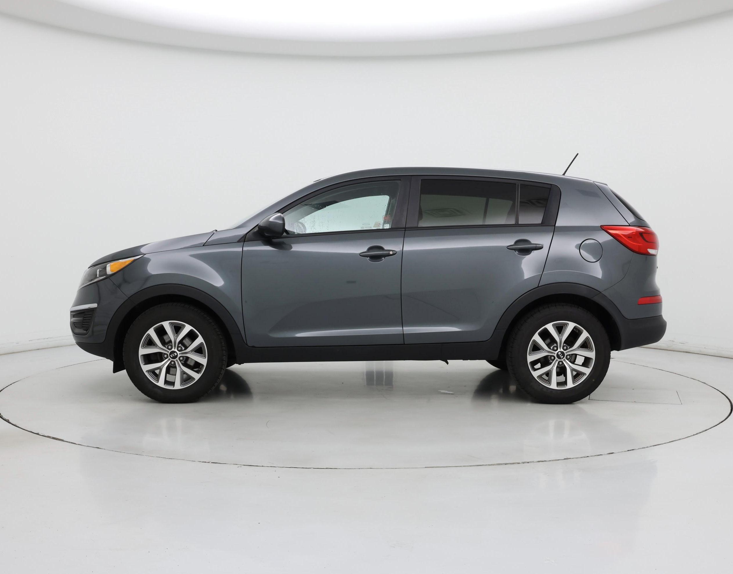 Thumbnail: 2015 Kia Sportage - 3