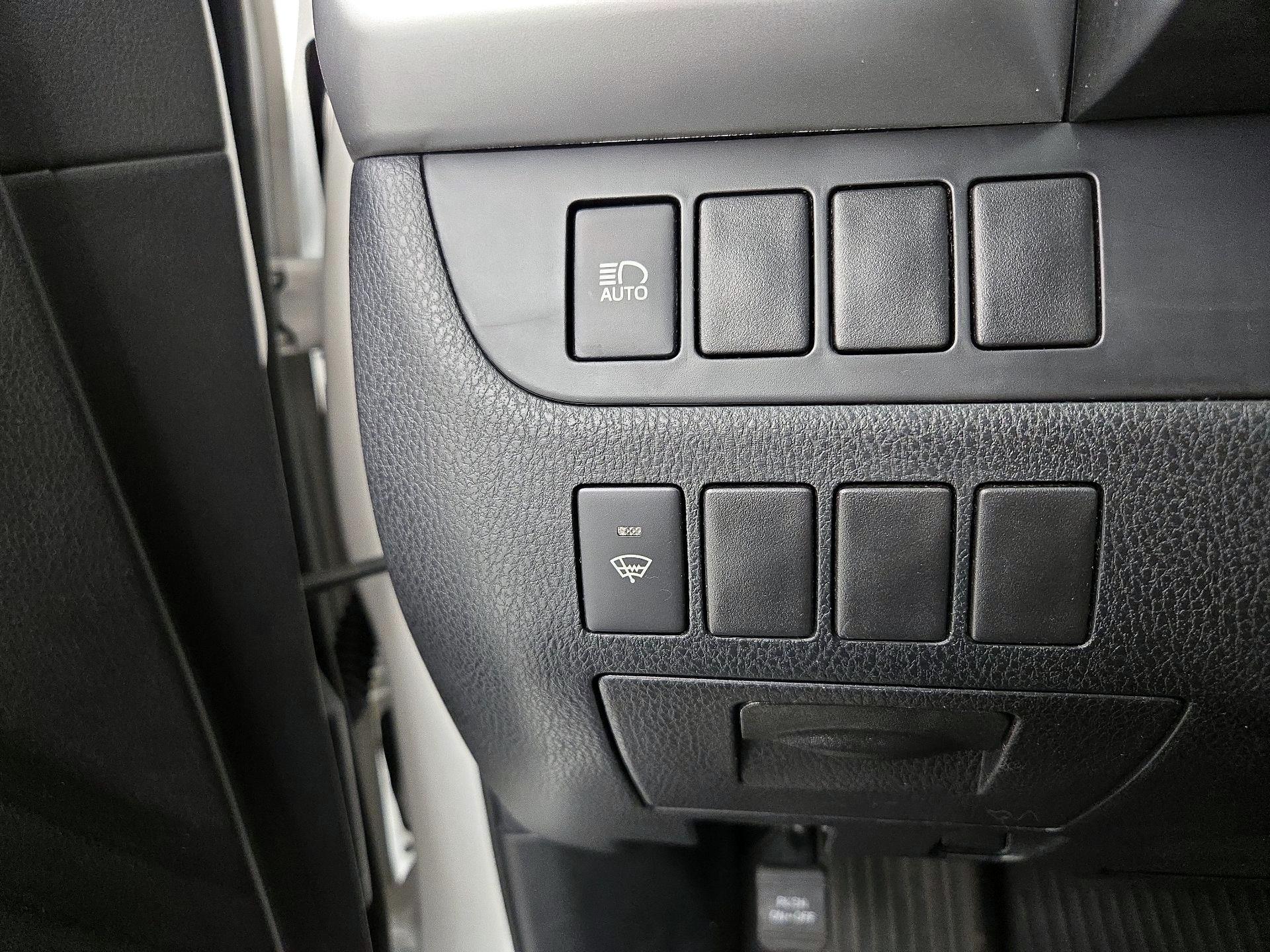 Thumbnail: 2017 Toyota Highlander - 13