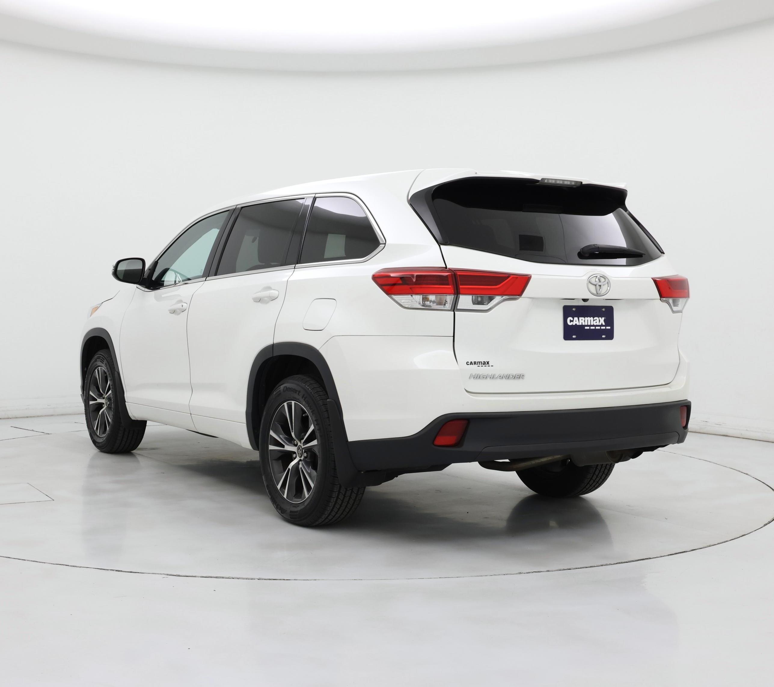 Thumbnail: 2017 Toyota Highlander - 2