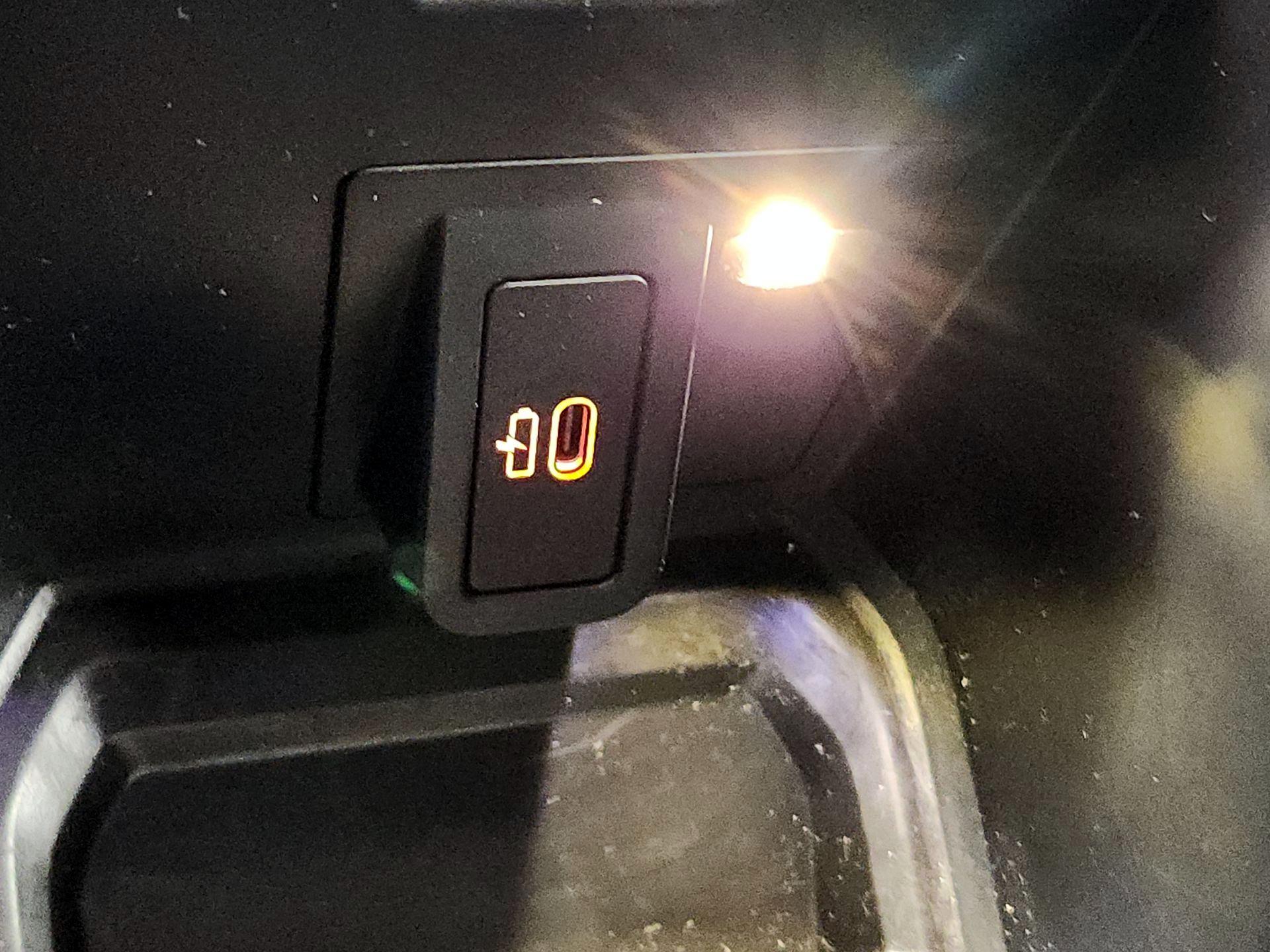 Thumbnail: 2023 BMW X4 - 19