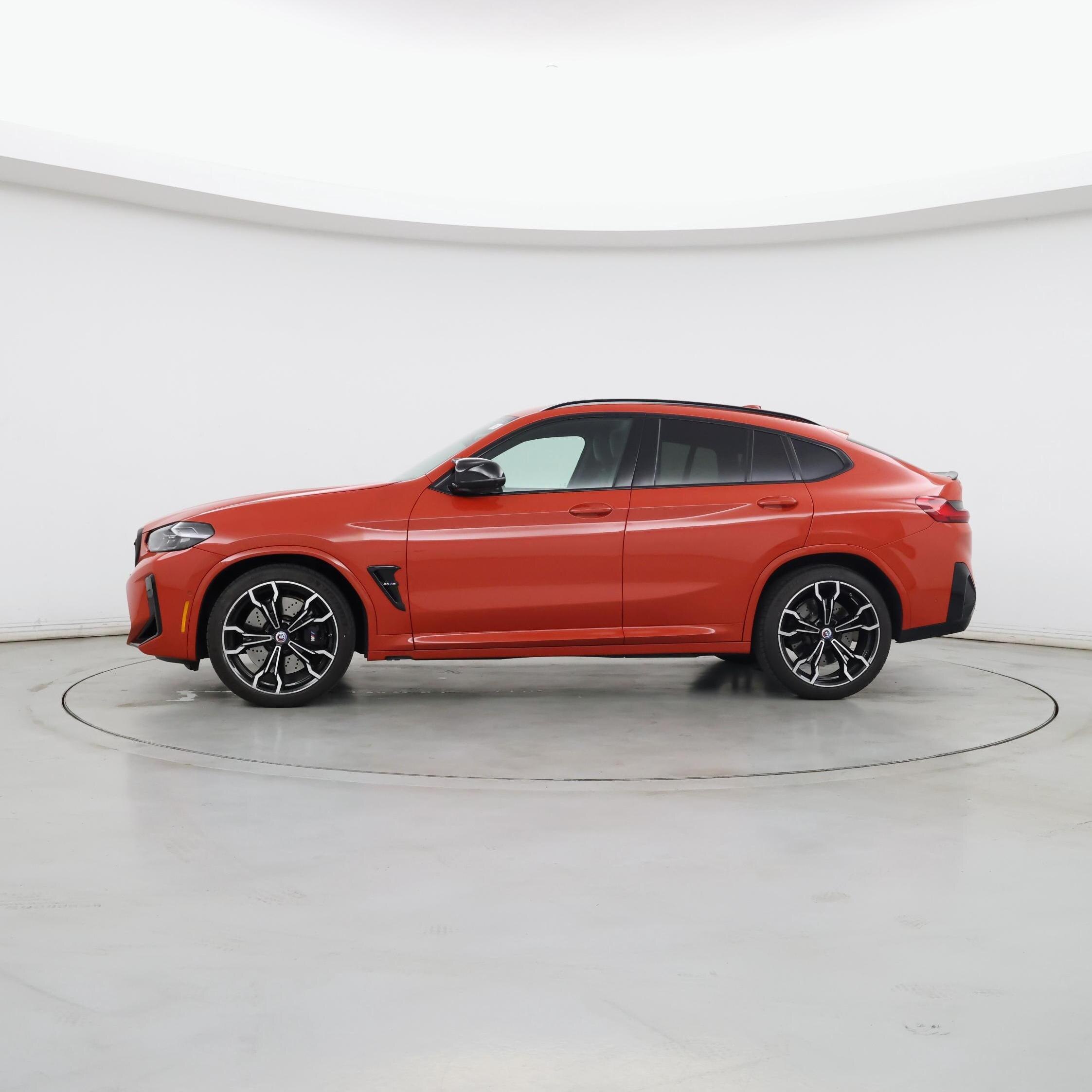 Thumbnail: 2023 BMW X4 - 3