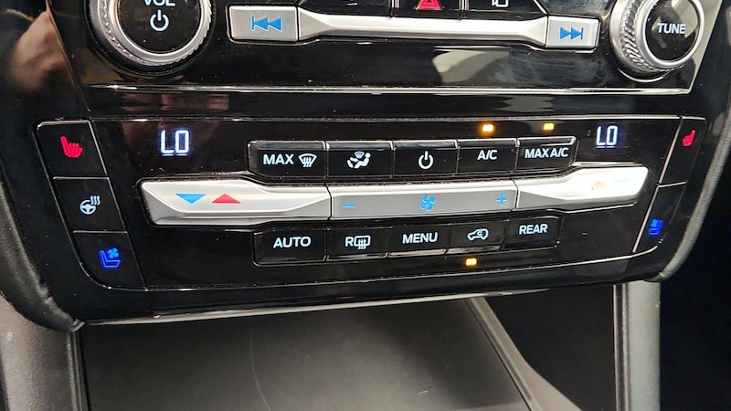 2021 Ford Explorer Platinum 17