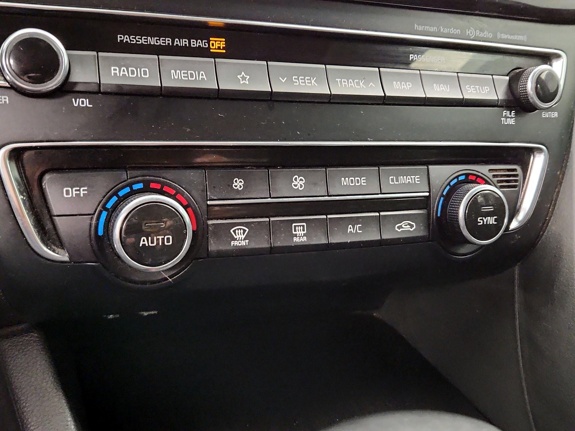 Thumbnail: 2019 Kia Optima - 16