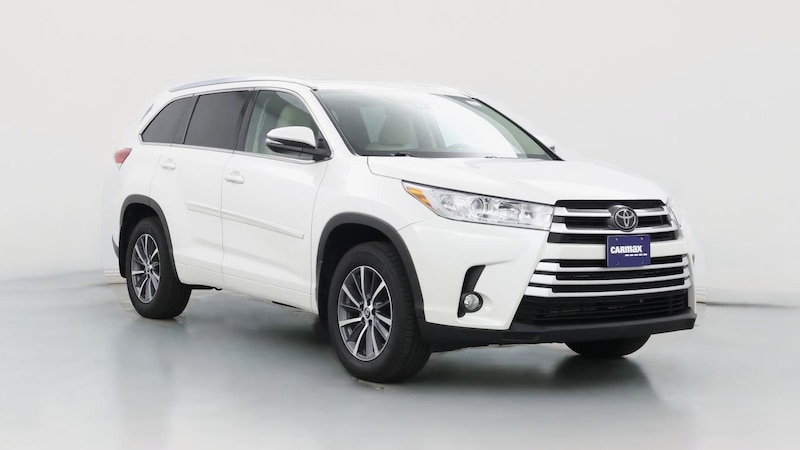 2018 Toyota Highlander SE Hero Image