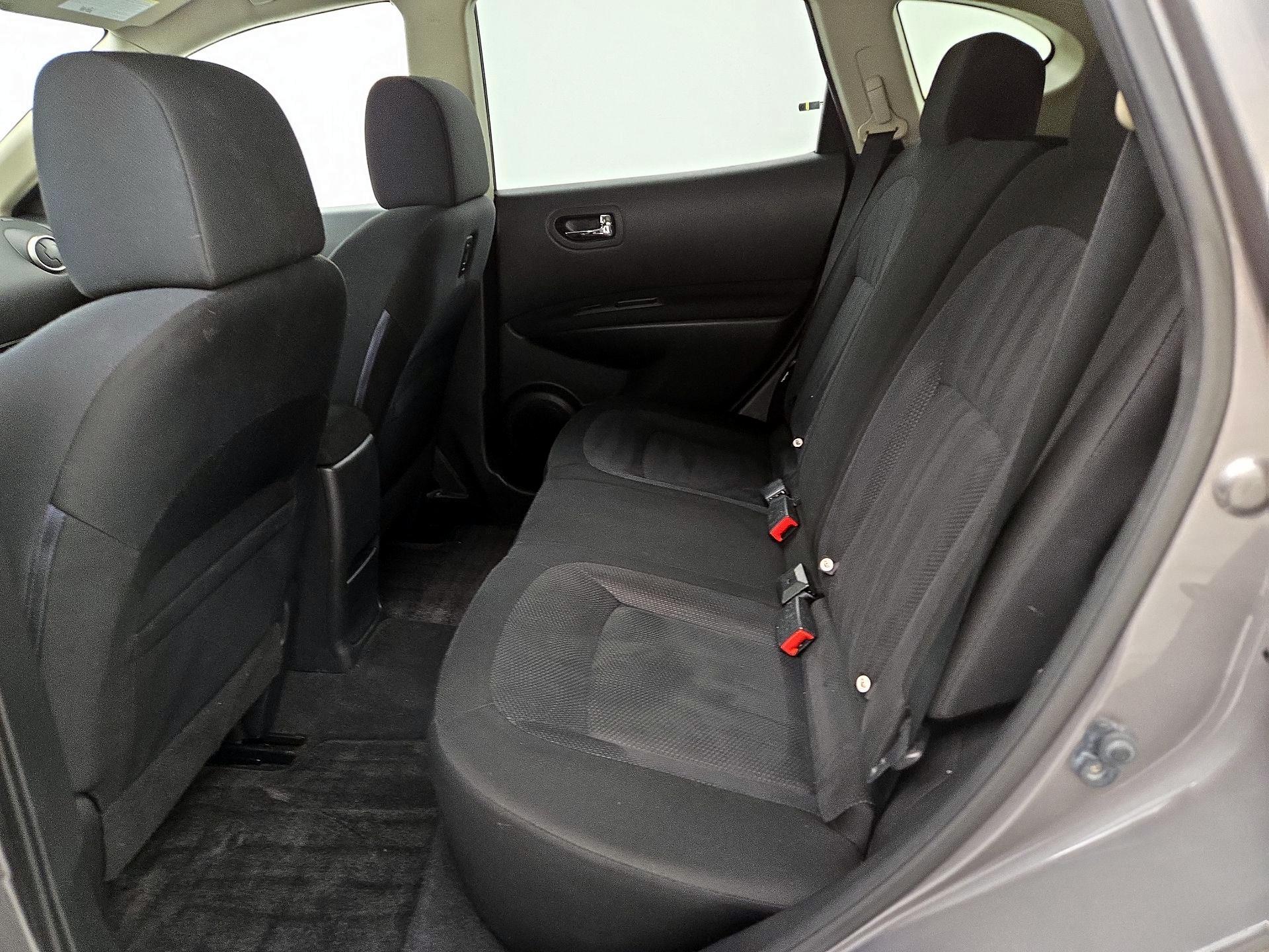 Thumbnail: 2013 Nissan Rogue - 19