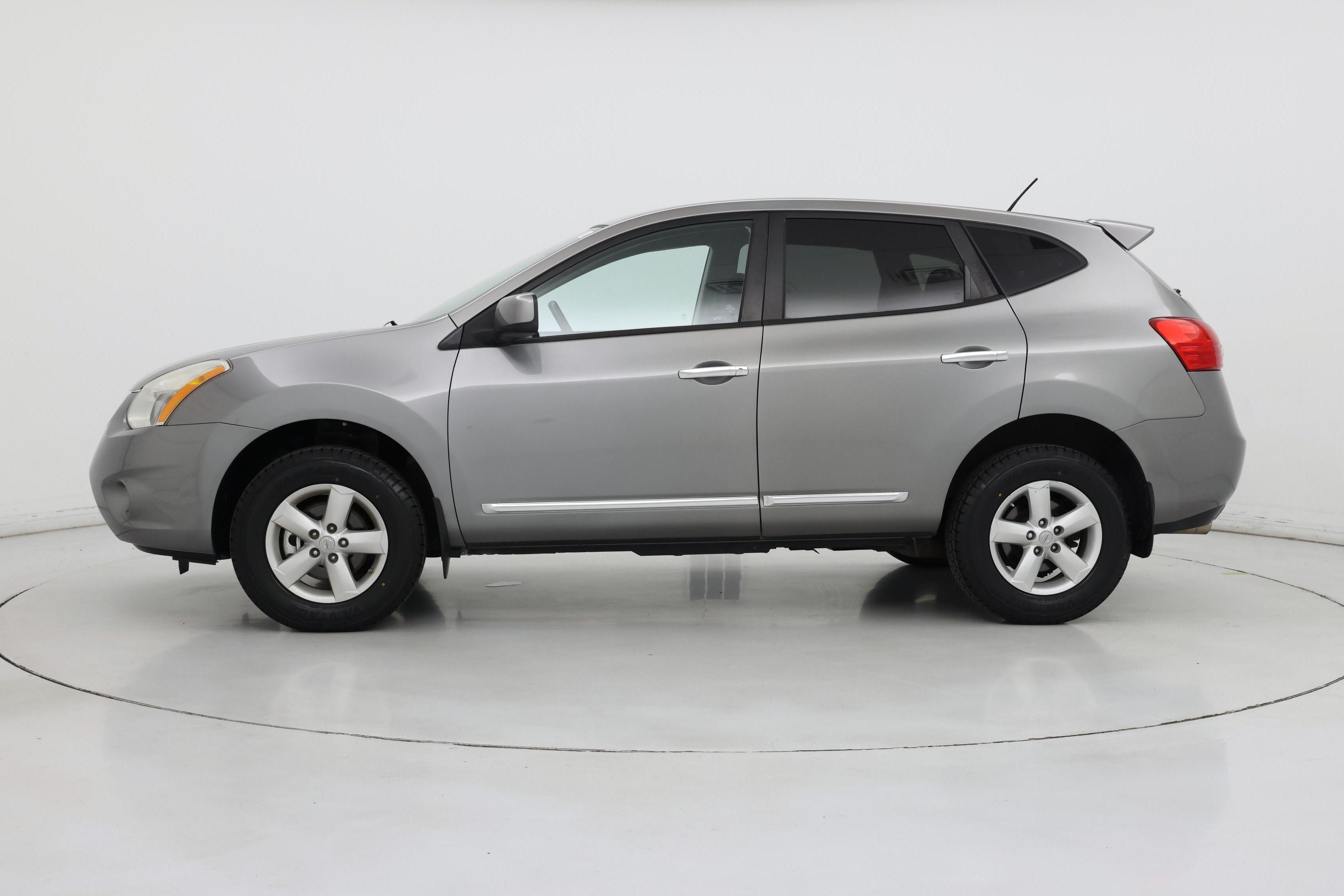 Thumbnail: 2013 Nissan Rogue - 3