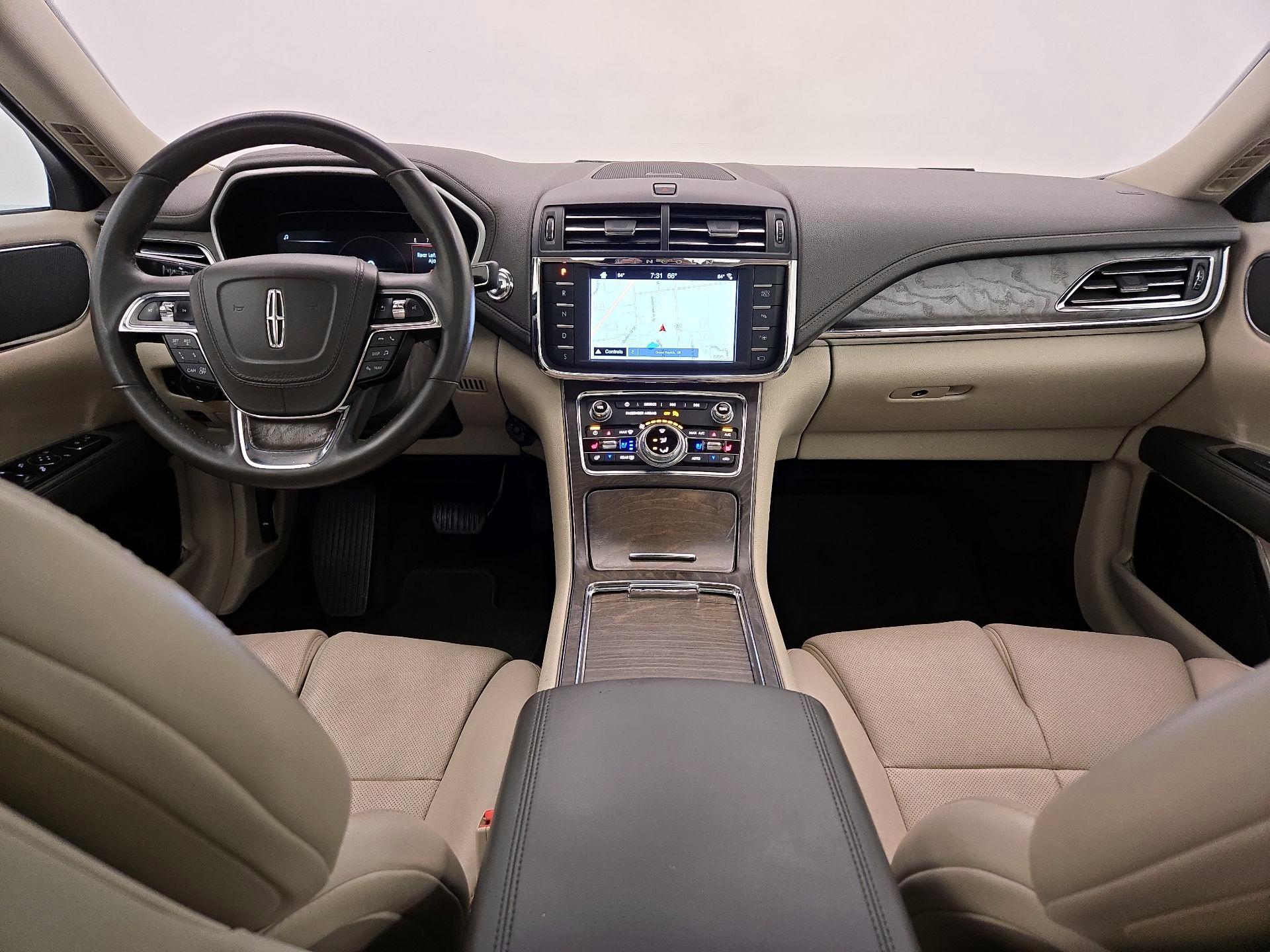 Thumbnail: 2017 Lincoln Continental - 9