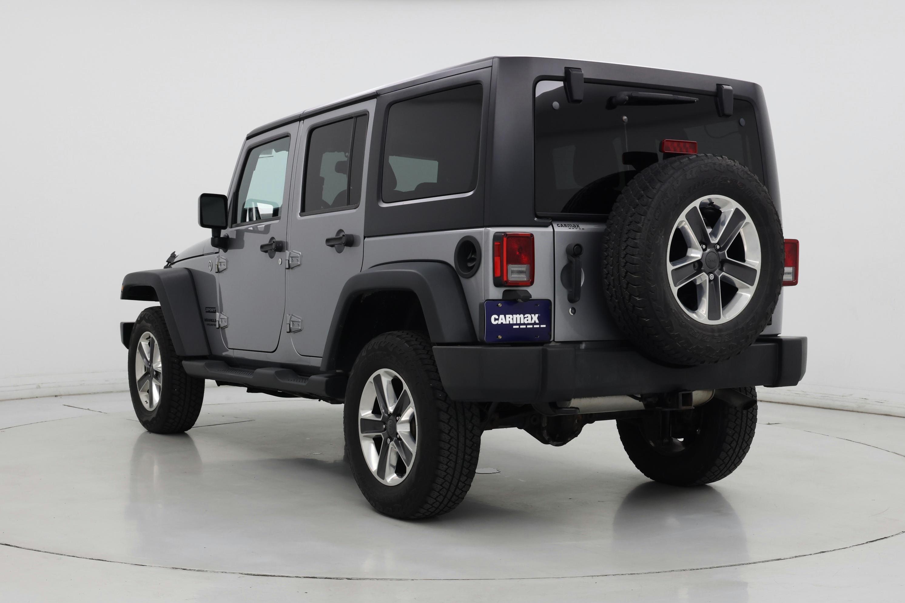 Thumbnail: 2015 Jeep Wrangler - 2