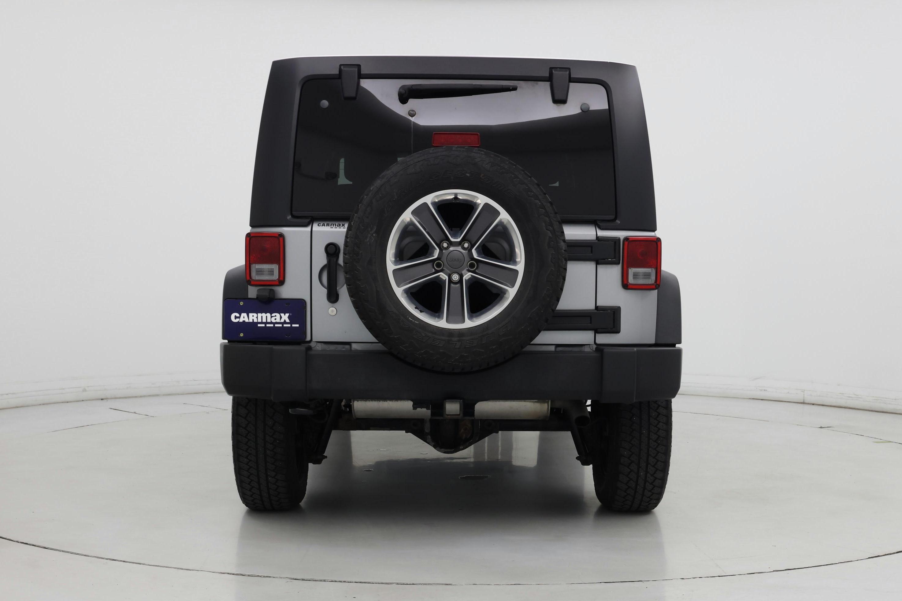 Thumbnail: 2015 Jeep Wrangler - 6
