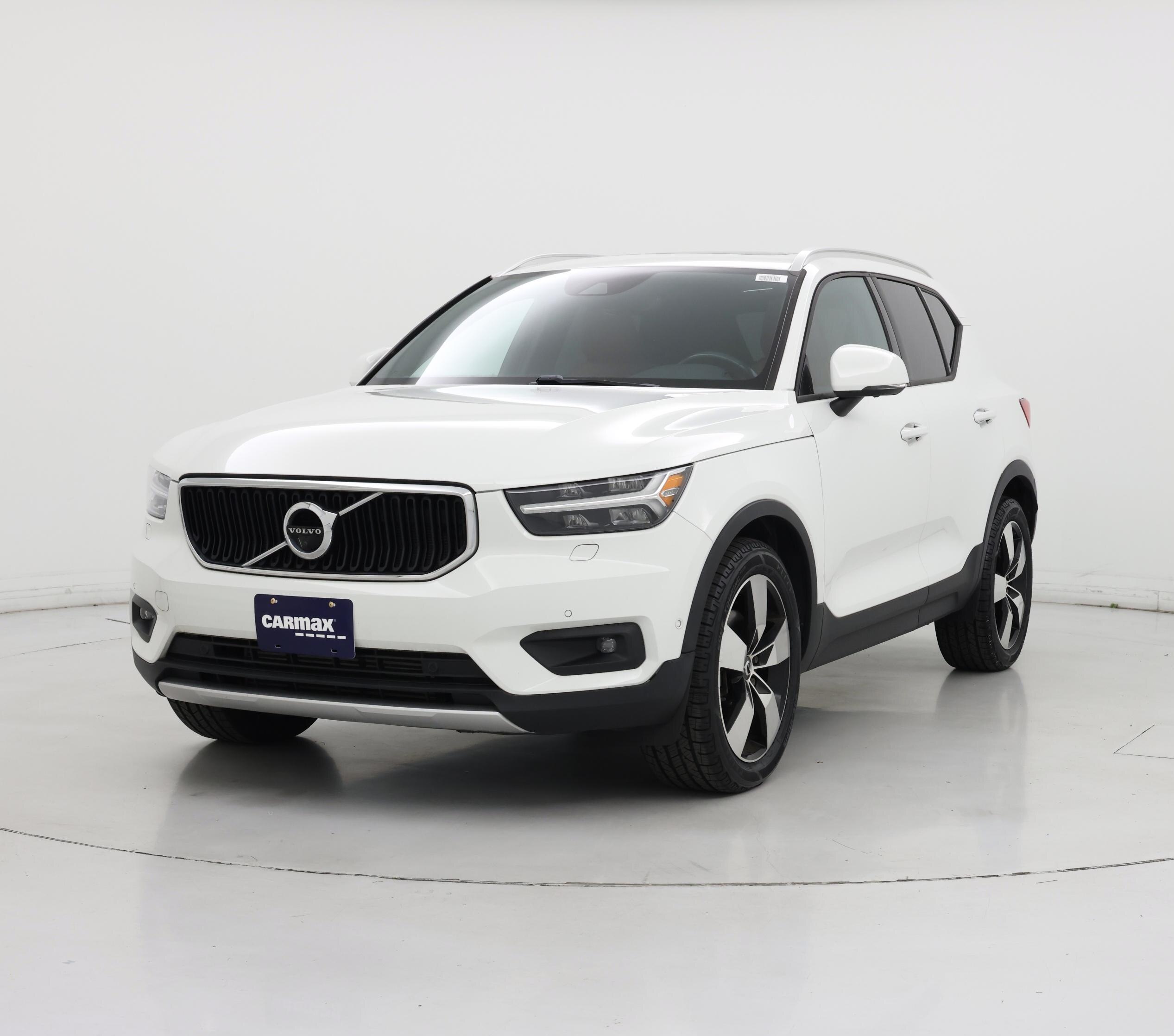 Thumbnail: 2019 Volvo XC40 - 4