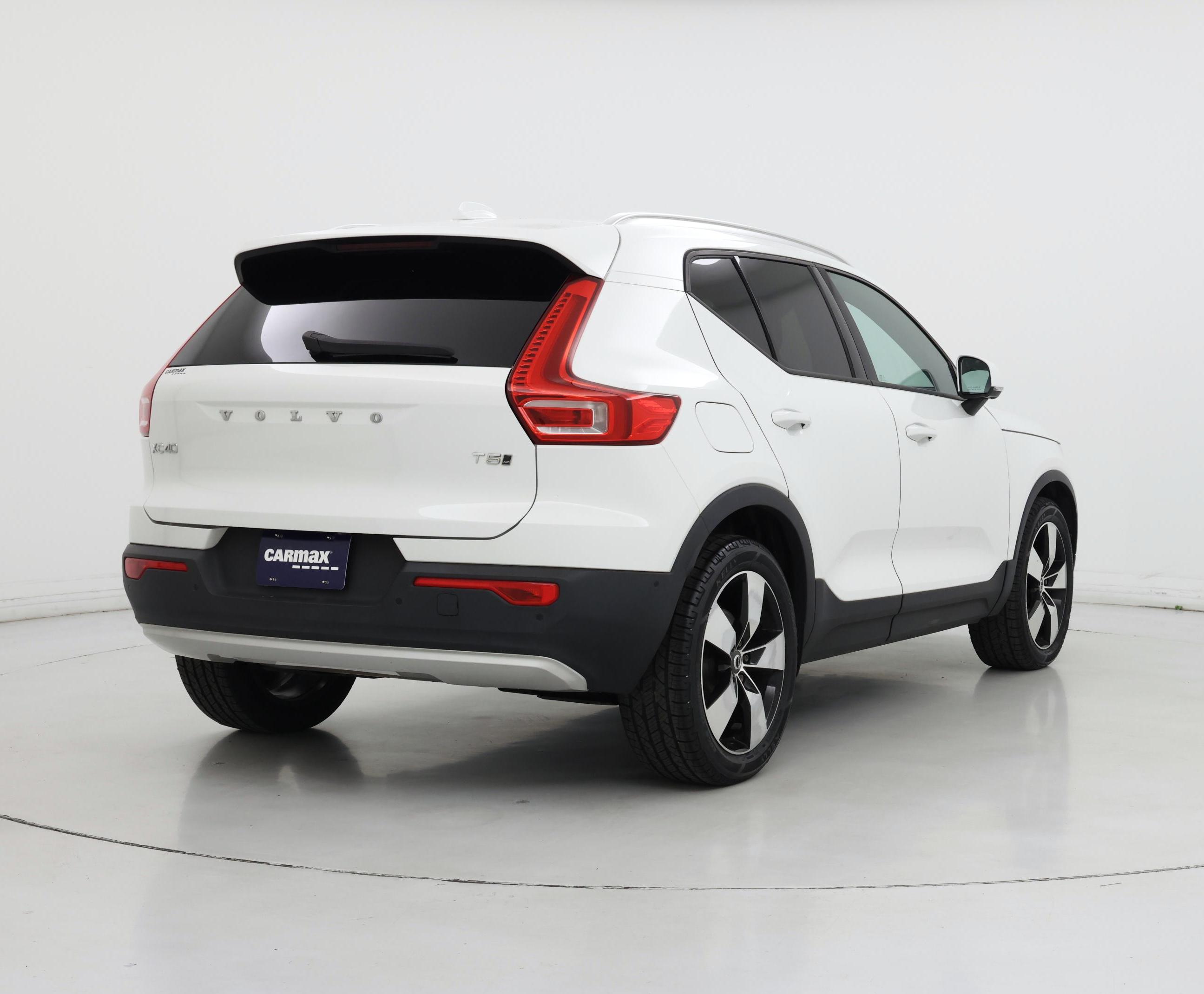Thumbnail: 2019 Volvo XC40 - 8