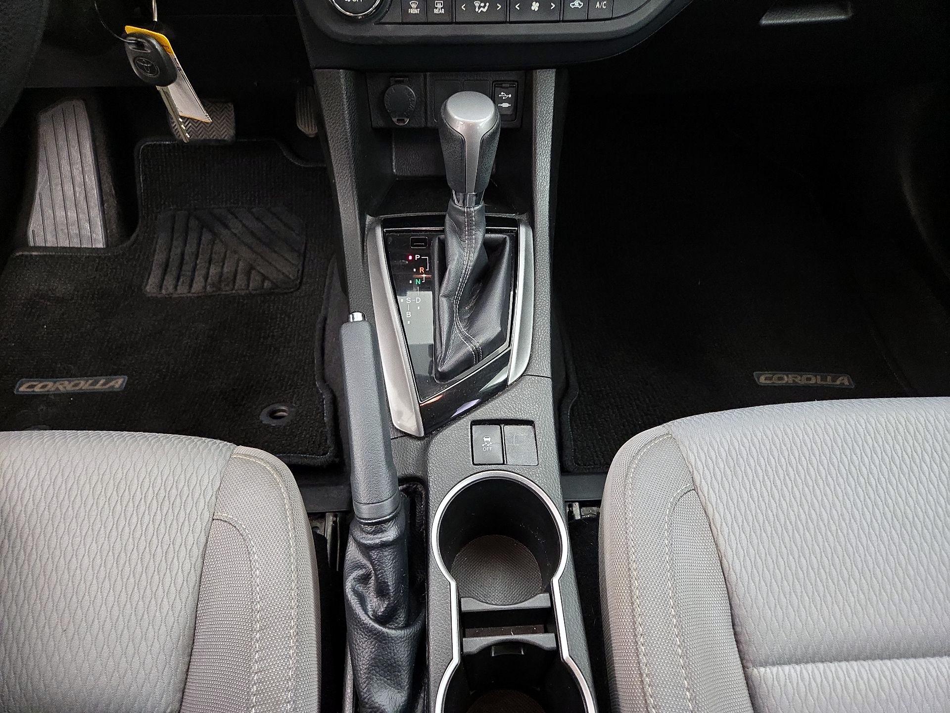 Thumbnail: 2016 Toyota Corolla - 17