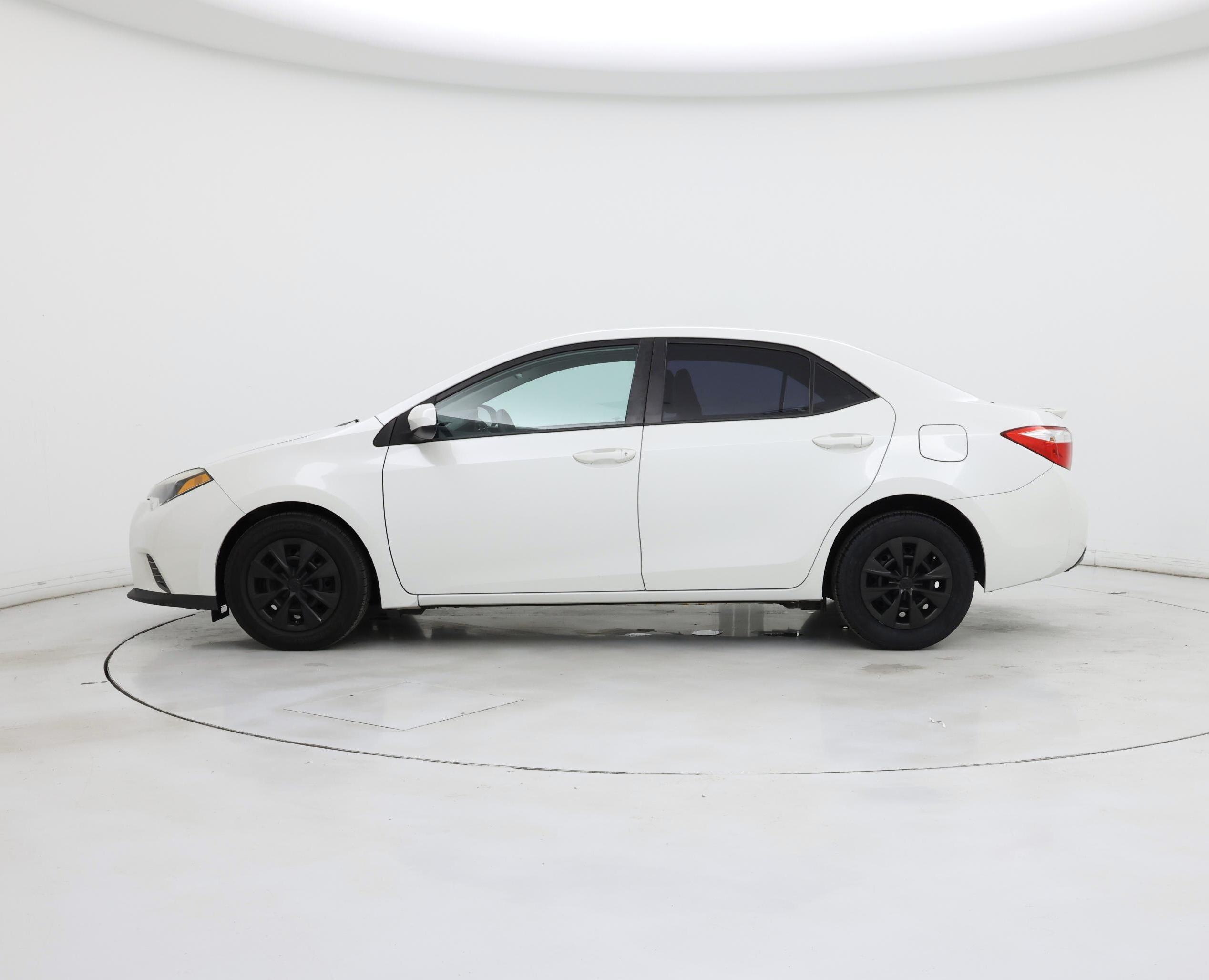 Thumbnail: 2016 Toyota Corolla - 3