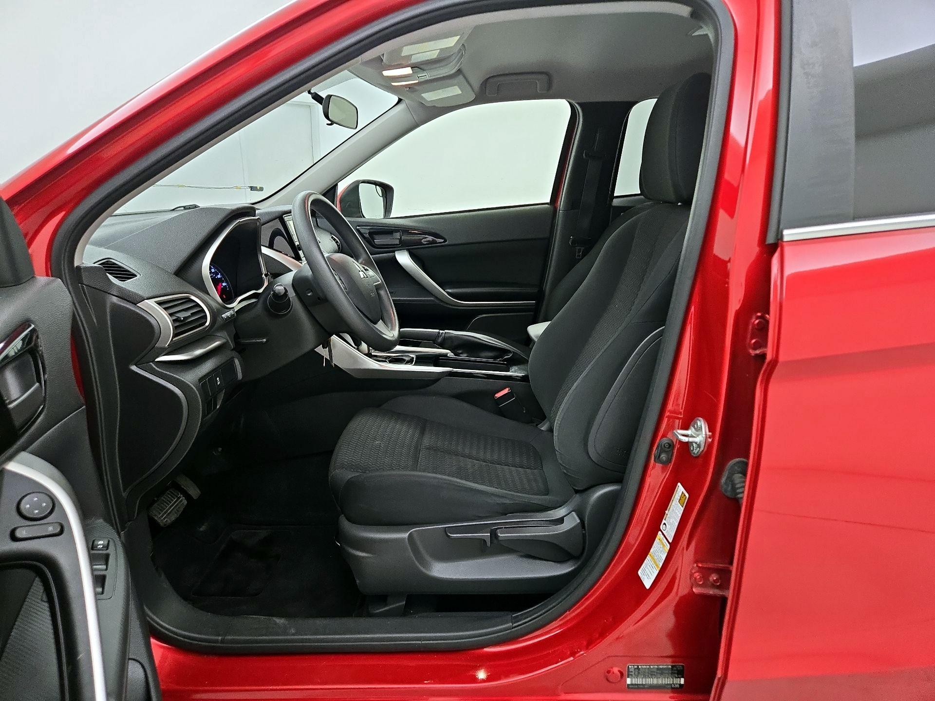 Thumbnail: 2018 Mitsubishi Eclipse Cross - 9