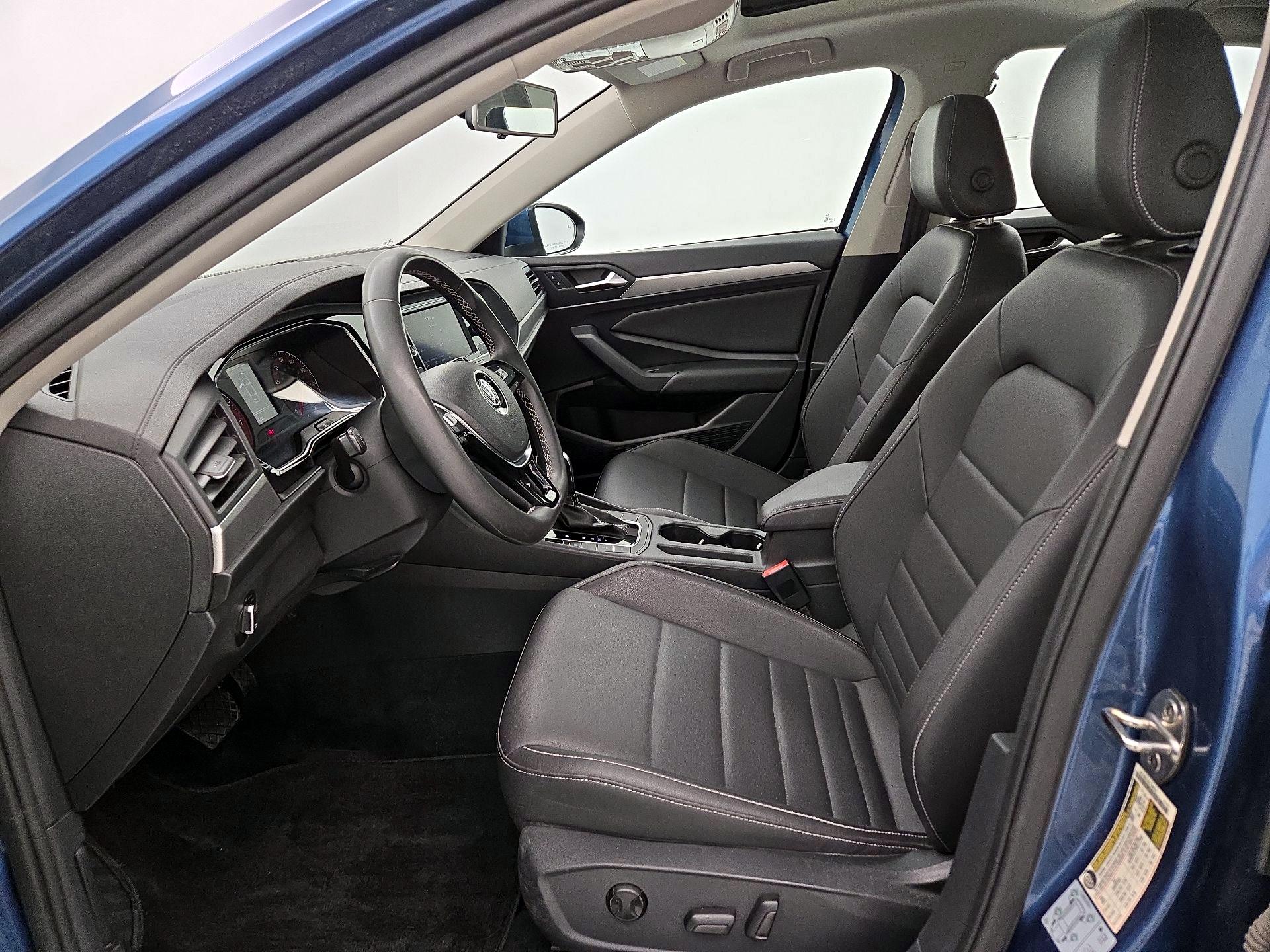 Thumbnail: 2021 Volkswagen Jetta - 11