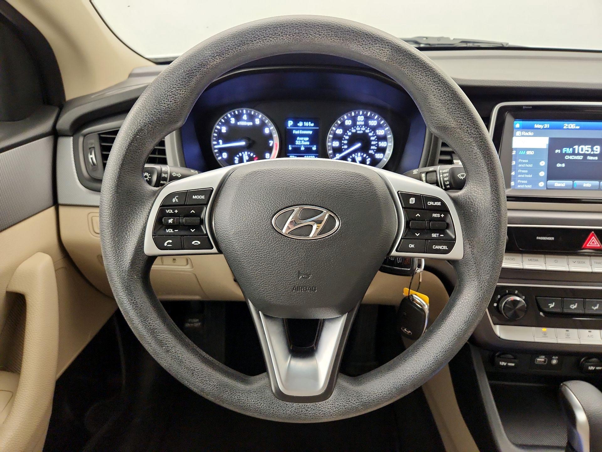 Thumbnail: 2019 Hyundai Sonata - 10