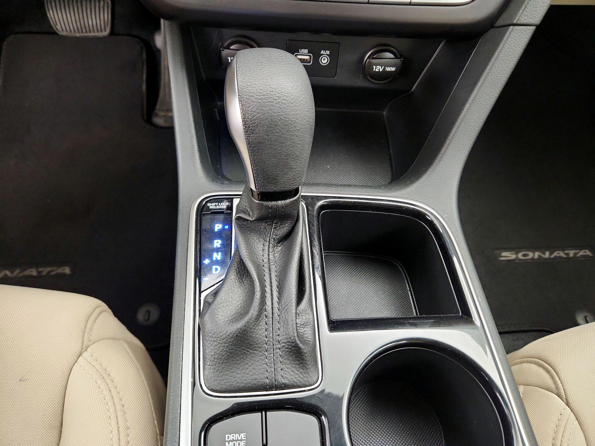 Thumbnail: 2019 Hyundai Sonata - 17